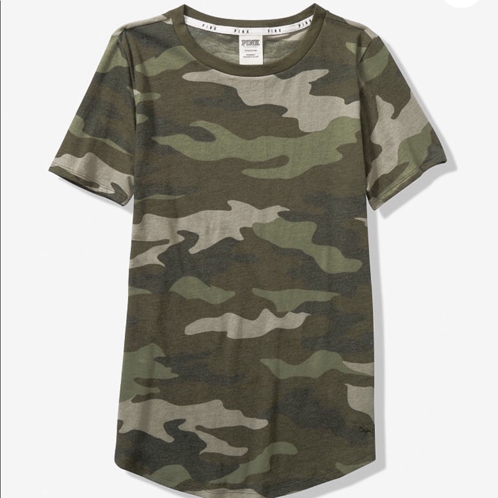 NWOT!PINK Victoria’s Secret basic t-shirt in Camo